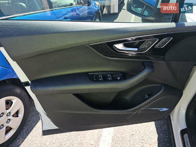 Білий Ауді Ку 7, об'ємом двигуна 3 л та пробігом 186 тис. км за 18500 $, фото 13 на Automoto.ua