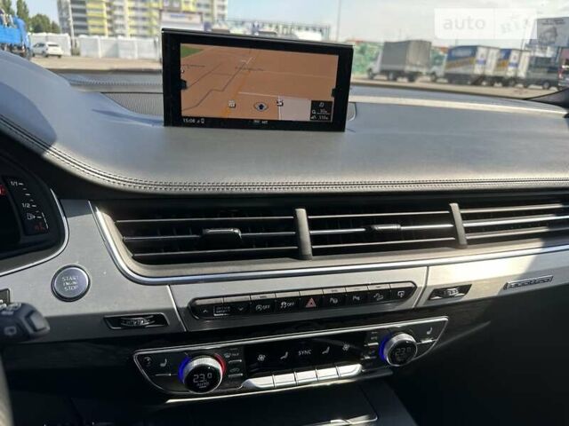 Білий Ауді Ку 7, об'ємом двигуна 2.97 л та пробігом 202 тис. км за 46900 $, фото 40 на Automoto.ua