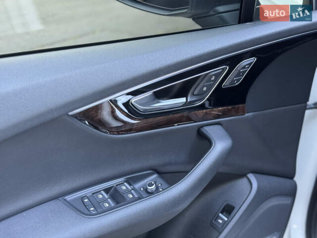 Ауди Ку 7 2016 в Киеве на Automoto.ua Белый Ауди Ку 7, объемом двигателя 3 л и пробегом 231 тыс. км за 29900 $, фото 43 на Automoto.ua