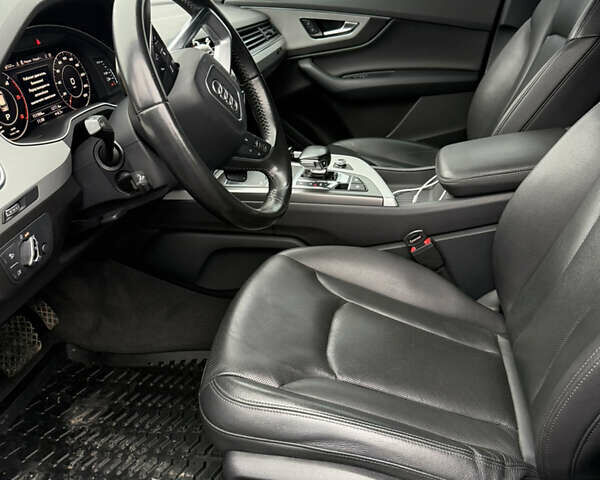 Белый Ауди Ку 7, объемом двигателя 2.97 л и пробегом 152 тыс. км за 39000 $, фото 5 на Automoto.ua