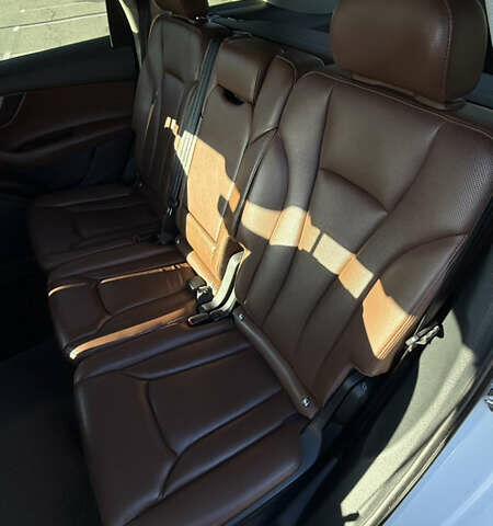 Білий Ауді Ку 7, об'ємом двигуна 2.97 л та пробігом 230 тис. км за 34800 $, фото 23 на Automoto.ua