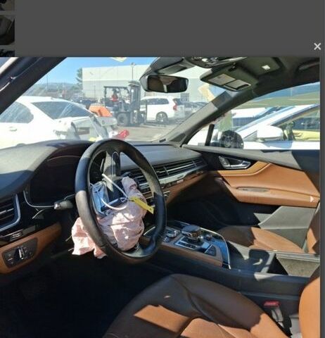 Белый Ауди Ку 7, объемом двигателя 3 л и пробегом 90 тыс. км за 19000 $, фото 4 на Automoto.ua