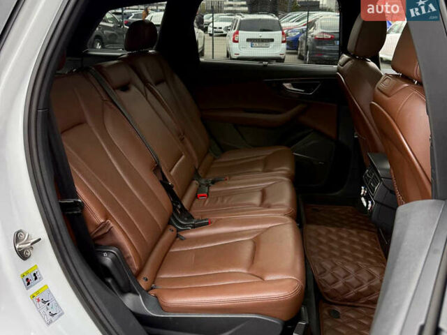 Белый Ауди Ку 7, объемом двигателя 3 л и пробегом 236 тыс. км за 22900 $, фото 42 на Automoto.ua