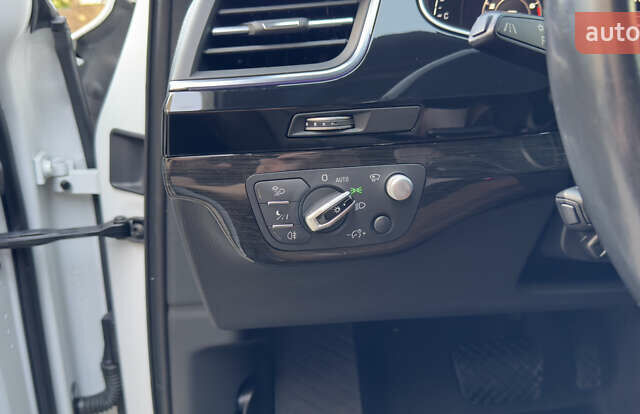 Белый Ауди Ку 7, объемом двигателя 3 л и пробегом 169 тыс. км за 42000 $, фото 32 на Automoto.ua