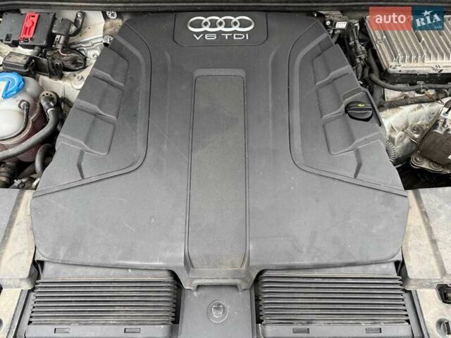 Белый Ауди Ку 7, объемом двигателя 3 л и пробегом 174 тыс. км за 39500 $, фото 5 на Automoto.ua