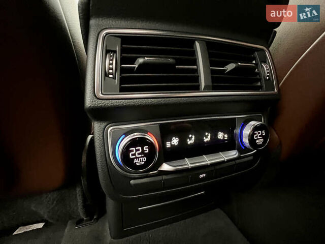 Белый Ауди Ку 7, объемом двигателя 2.97 л и пробегом 169 тыс. км за 38000 $, фото 15 на Automoto.ua