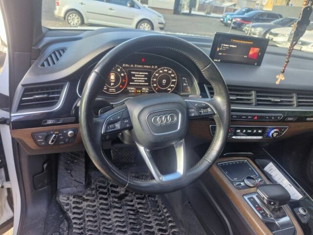 Белый Ауди Ку 7, объемом двигателя 3 л и пробегом 170 тыс. км за 22000 $, фото 6 на Automoto.ua