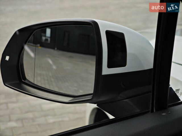 Белый Ауди Ку 7, объемом двигателя 3 л и пробегом 161 тыс. км за 47000 $, фото 17 на Automoto.ua