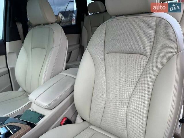 Белый Ауди Ку 7, объемом двигателя 1.98 л и пробегом 155 тыс. км за 23900 $, фото 23 на Automoto.ua