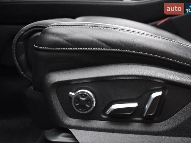 Ауди Ку 7 2016 в Луцке на Automoto.ua Белый Ауди Ку 7, объемом двигателя 2.97 л и пробегом 177 тыс. км за 47999 $, фото 19 на Automoto.ua