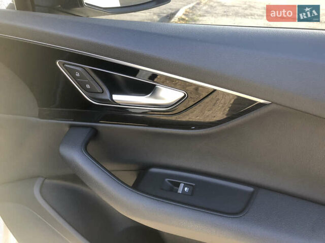 Білий Ауді Ку 7, об'ємом двигуна 2.97 л та пробігом 84 тис. км за 44000 $, фото 35 на Automoto.ua