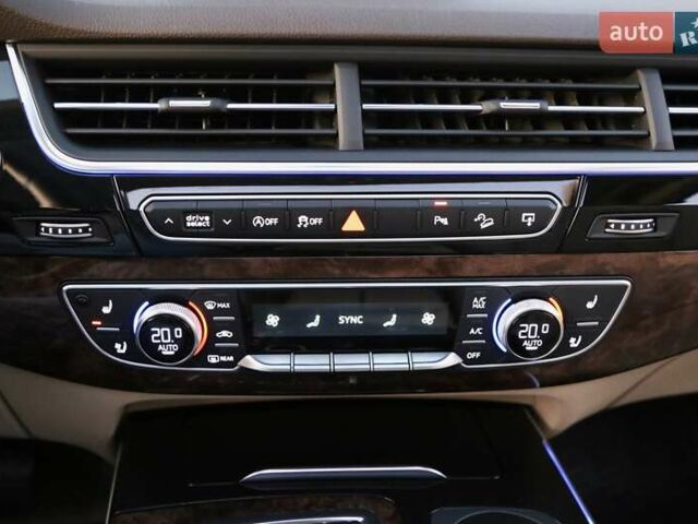 Белый Ауди Ку 7, объемом двигателя 3 л и пробегом 85 тыс. км за 30900 $, фото 24 на Automoto.ua