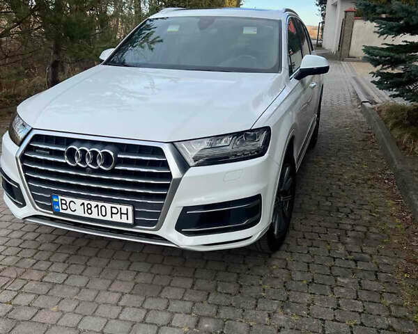 Белый Ауди Ку 7, объемом двигателя 3 л и пробегом 210 тыс. км за 35000 $, фото 2 на Automoto.ua