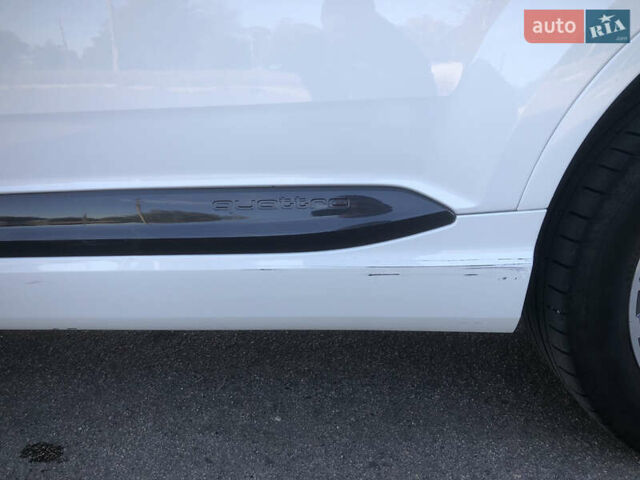Білий Ауді Ку 7, об'ємом двигуна 2.97 л та пробігом 84 тис. км за 44000 $, фото 55 на Automoto.ua