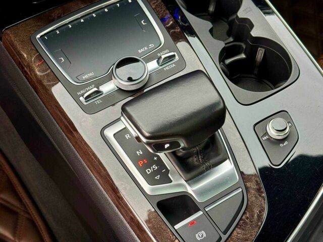 Белый Ауди Ку 7, объемом двигателя 3 л и пробегом 236 тыс. км за 22900 $, фото 13 на Automoto.ua