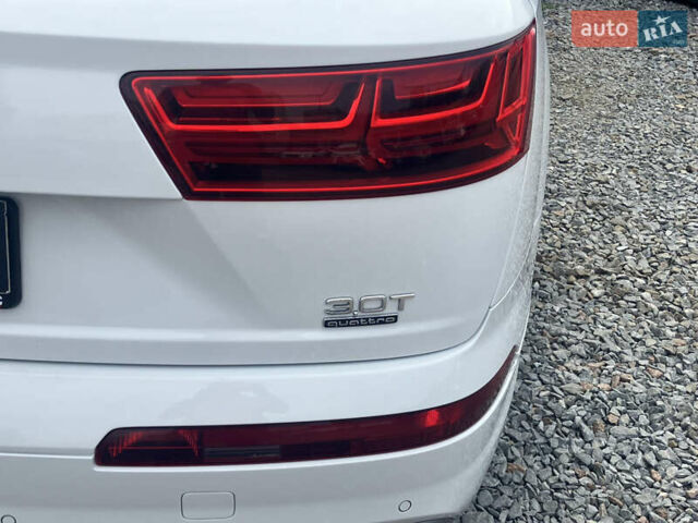 Белый Ауди Ку 7, объемом двигателя 3 л и пробегом 182 тыс. км за 27490 $, фото 5 на Automoto.ua