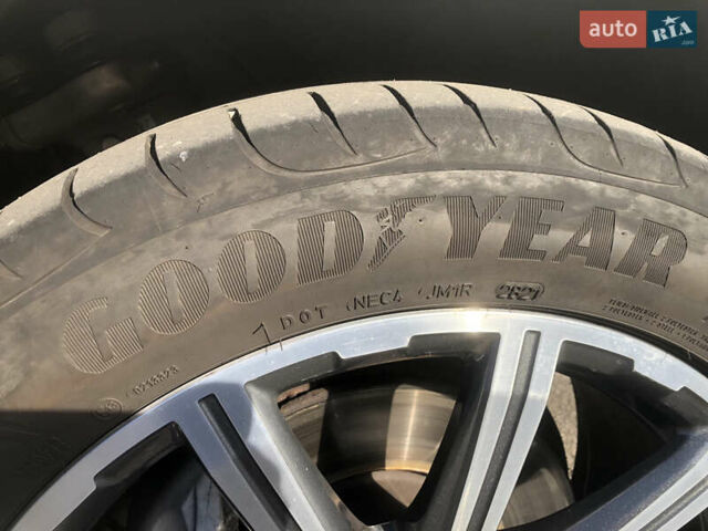 Білий Ауді Ку 7, об'ємом двигуна 2.97 л та пробігом 84 тис. км за 44000 $, фото 47 на Automoto.ua