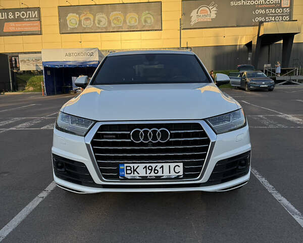 Белый Ауди Ку 7, объемом двигателя 2.97 л и пробегом 192 тыс. км за 45500 $, фото 1 на Automoto.ua