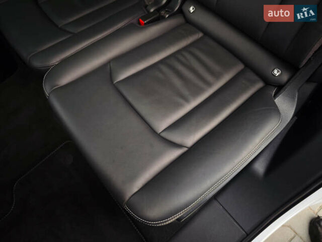 Белый Ауди Ку 7, объемом двигателя 3 л и пробегом 161 тыс. км за 47000 $, фото 49 на Automoto.ua