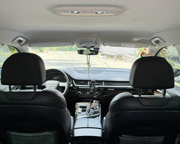 Білий Ауді Ку 7, об'ємом двигуна 2.97 л та пробігом 144 тис. км за 41000 $, фото 7 на Automoto.ua