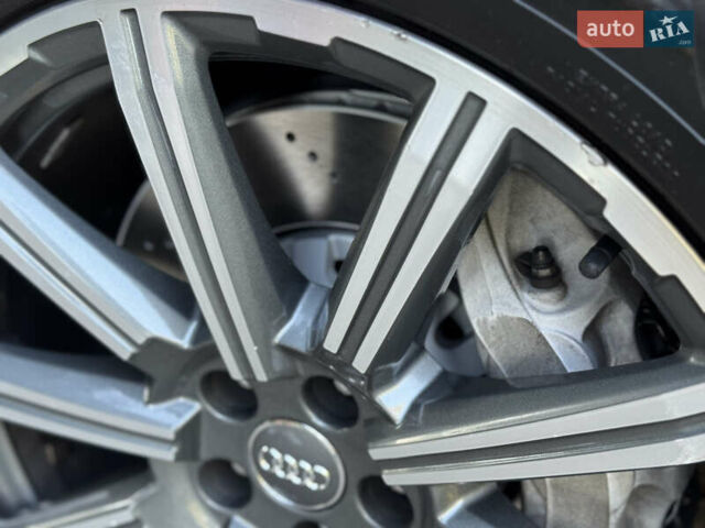 Ауди Ку 7 2016 в Киеве на Automoto.ua Белый Ауди Ку 7, объемом двигателя 3 л и пробегом 231 тыс. км за 29900 $, фото 26 на Automoto.ua