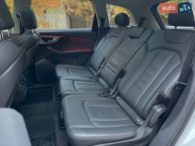 Белый Ауди Ку 7, объемом двигателя 3 л и пробегом 120 тыс. км за 26800 $, фото 30 на Automoto.ua