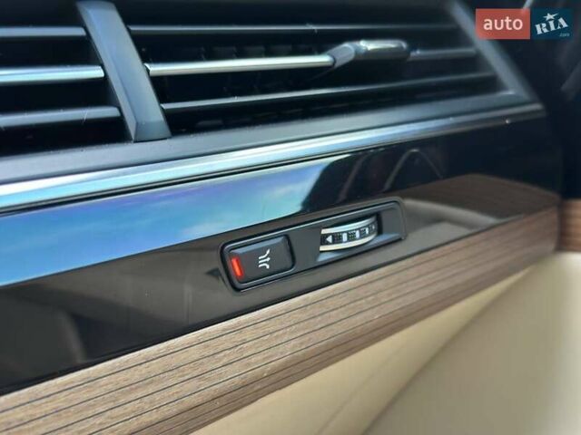 Белый Ауди Ку 7, объемом двигателя 1.98 л и пробегом 155 тыс. км за 23900 $, фото 15 на Automoto.ua