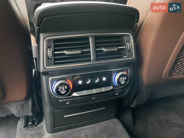 Ауди Ку 7 2016 в Львове на Automoto.ua Белый Ауди Ку 7, объемом двигателя 3 л и пробегом 229 тыс. км за 22000 $, фото 7 на Automoto.ua