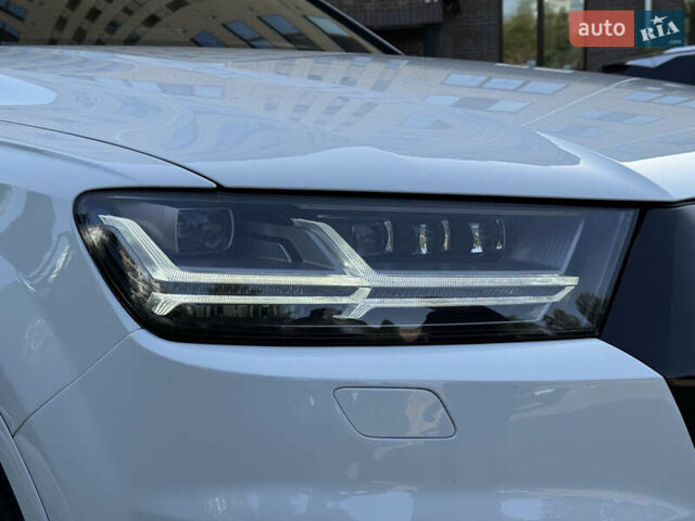 Белый Ауди Ку 7, объемом двигателя 3 л и пробегом 169 тыс. км за 42000 $, фото 7 на Automoto.ua