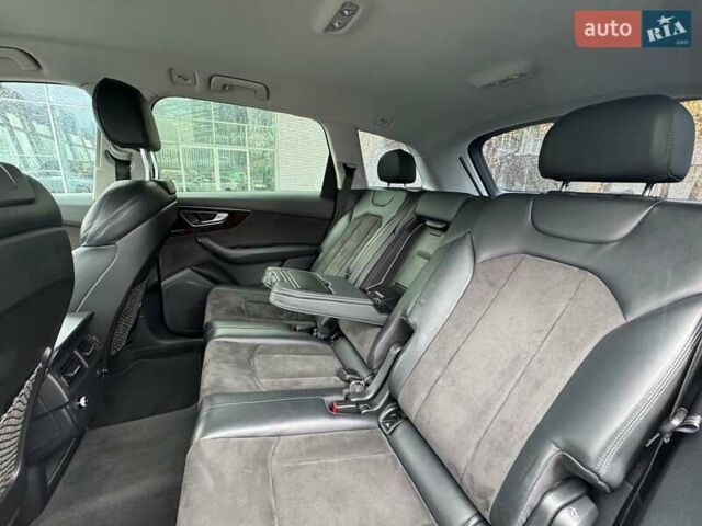 Белый Ауди Ку 7, объемом двигателя 3 л и пробегом 184 тыс. км за 32500 $, фото 76 на Automoto.ua