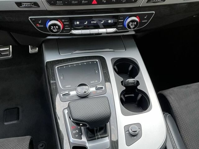 Белый Ауди Ку 7, объемом двигателя 3 л и пробегом 219 тыс. км за 35700 $, фото 7 на Automoto.ua