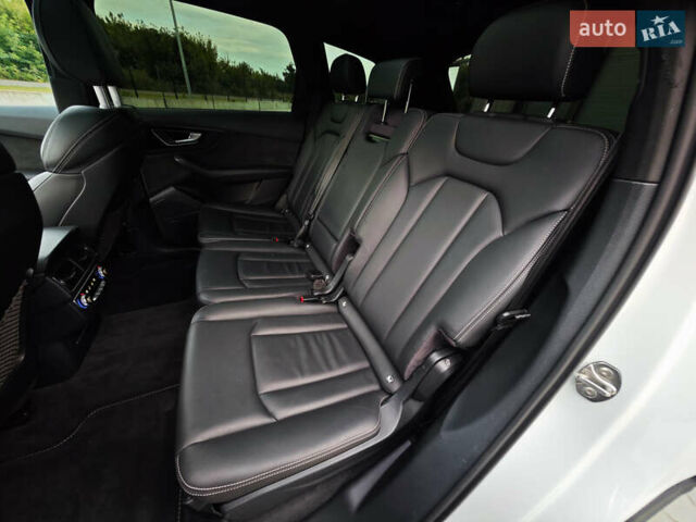 Белый Ауди Ку 7, объемом двигателя 3 л и пробегом 161 тыс. км за 47000 $, фото 53 на Automoto.ua