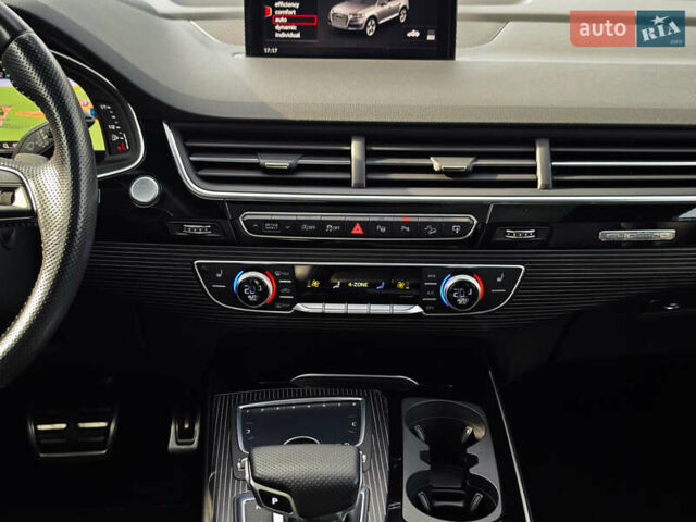 Белый Ауди Ку 7, объемом двигателя 3 л и пробегом 161 тыс. км за 47000 $, фото 105 на Automoto.ua