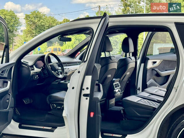 Белый Ауди Ку 7, объемом двигателя 3 л и пробегом 150 тыс. км за 47000 $, фото 42 на Automoto.ua