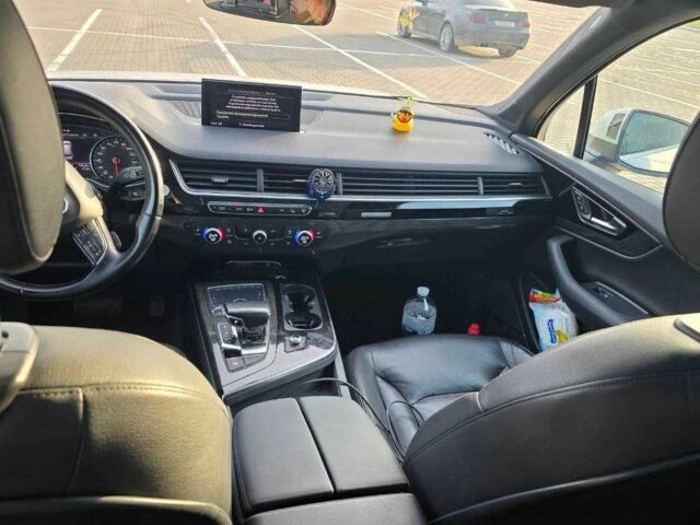 Белый Ауди Ку 7, объемом двигателя 2 л и пробегом 185 тыс. км за 32000 $, фото 5 на Automoto.ua