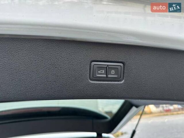 Белый Ауди Ку 7, объемом двигателя 1.98 л и пробегом 155 тыс. км за 23900 $, фото 27 на Automoto.ua