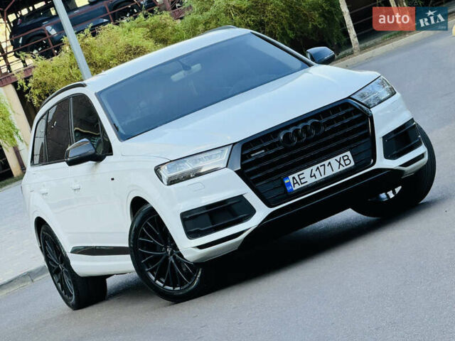 Белый Ауди Ку 7, объемом двигателя 2.97 л и пробегом 195 тыс. км за 32900 $, фото 1 на Automoto.ua