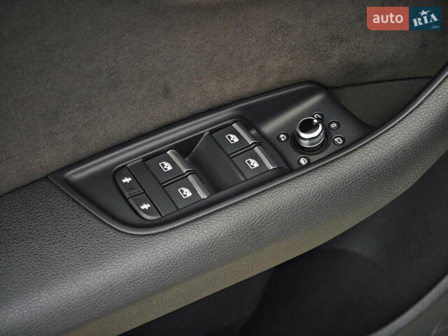 Белый Ауди Ку 7, объемом двигателя 3 л и пробегом 161 тыс. км за 47000 $, фото 19 на Automoto.ua