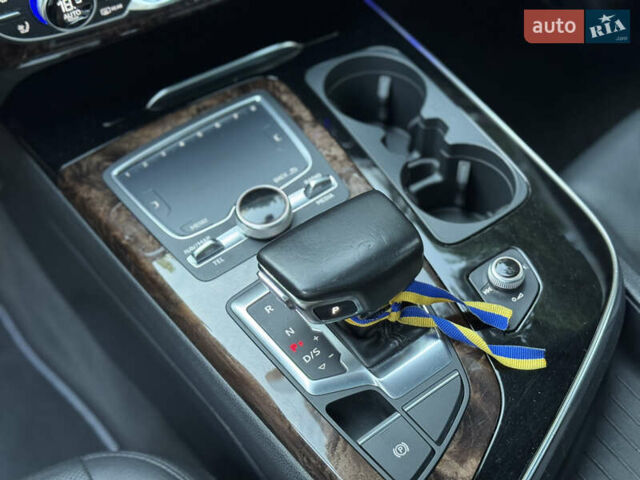 Ауди Ку 7 2016 в Киеве на Automoto.ua Белый Ауди Ку 7, объемом двигателя 3 л и пробегом 231 тыс. км за 29900 $, фото 53 на Automoto.ua