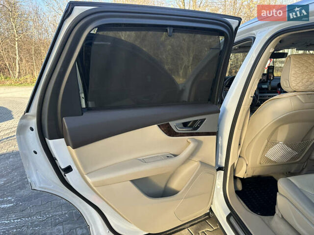 Білий Ауді Ку 7, об'ємом двигуна 2 л та пробігом 169 тис. км за 24999 $, фото 22 на Automoto.ua