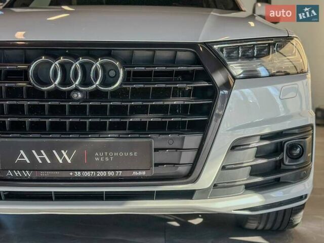 Белый Ауди Ку 7, объемом двигателя 2.97 л и пробегом 216 тыс. км за 37900 $, фото 3 на Automoto.ua