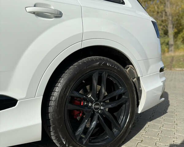 Белый Ауди Ку 7, объемом двигателя 2.97 л и пробегом 208 тыс. км за 48000 $, фото 6 на Automoto.ua