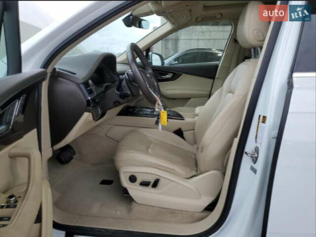 Білий Ауді Ку 7, об'ємом двигуна 3 л та пробігом 90 тис. км за 18500 $, фото 6 на Automoto.ua
