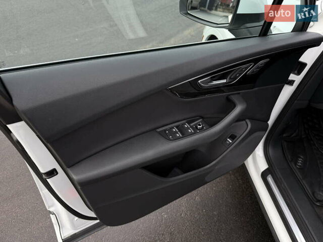 Білий Ауді Ку 7, об'ємом двигуна 3 л та пробігом 194 тис. км за 23700 $, фото 35 на Automoto.ua