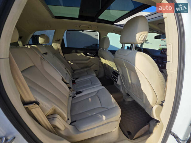 Белый Ауди Ку 7, объемом двигателя 3 л и пробегом 157 тыс. км за 27900 $, фото 22 на Automoto.ua