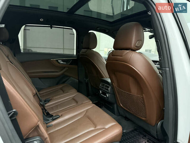 Белый Ауди Ку 7, объемом двигателя 3 л и пробегом 296 тыс. км за 19700 $, фото 23 на Automoto.ua