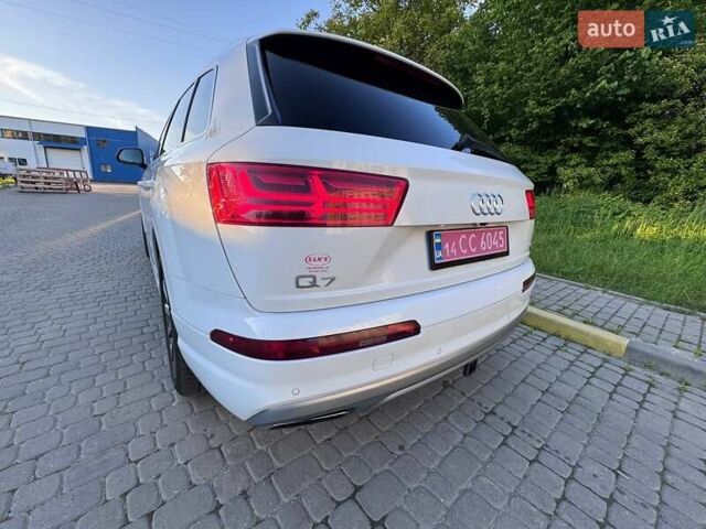 Белый Ауди Ку 7, объемом двигателя 3 л и пробегом 242 тыс. км за 21500 $, фото 5 на Automoto.ua