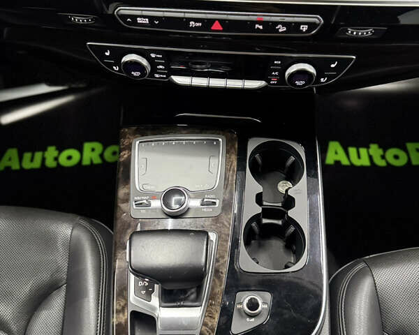 Ауди Ку 7 2016 в Одессе на Automoto.ua Белый Ауди Ку 7, объемом двигателя 2.97 л и пробегом 269 тыс. км за 34999 $, фото 9 на Automoto.ua