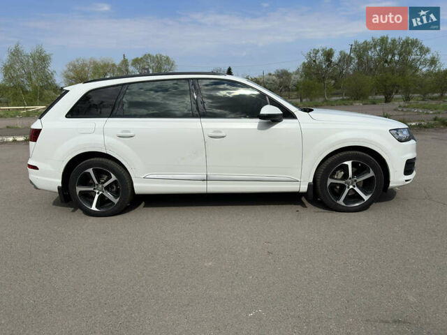 Белый Ауди Ку 7, объемом двигателя 2.97 л и пробегом 284 тыс. км за 37000 $, фото 3 на Automoto.ua