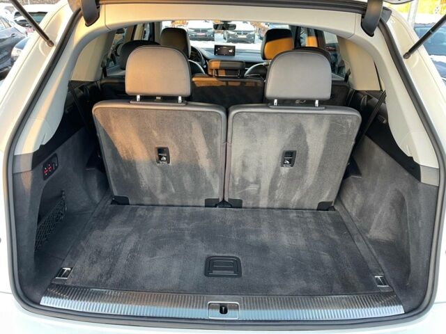 Ауди Ку 7 2016 в Львове на Automoto.ua Белый Ауди Ку 7, объемом двигателя 3 л и пробегом 254 тыс. км за 20900 $, фото 26 на Automoto.ua